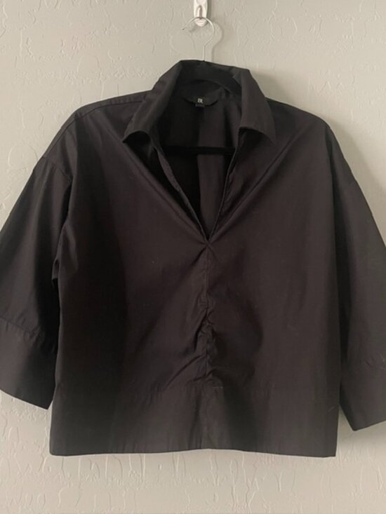 Banana Republic Tops - Banana Republic Black Poplin Ruched V-Neck Popover Boxy Blouse Top Size S